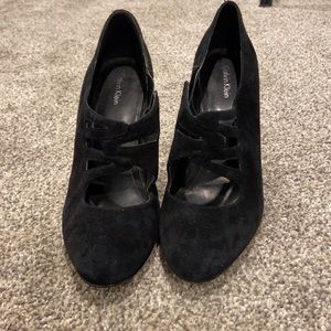 EUC Calvin Klein suede heels